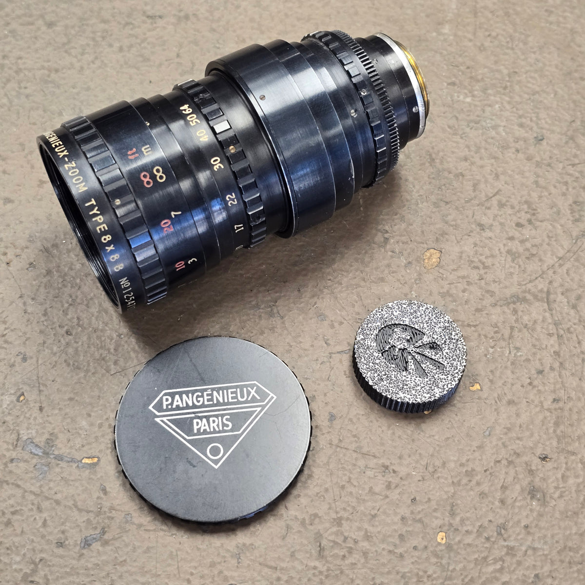 Angenieux 8-64mm f1.9 Zoom Lens Type 8x8B C-Mount for Super 8mm Cameras S# 1254717