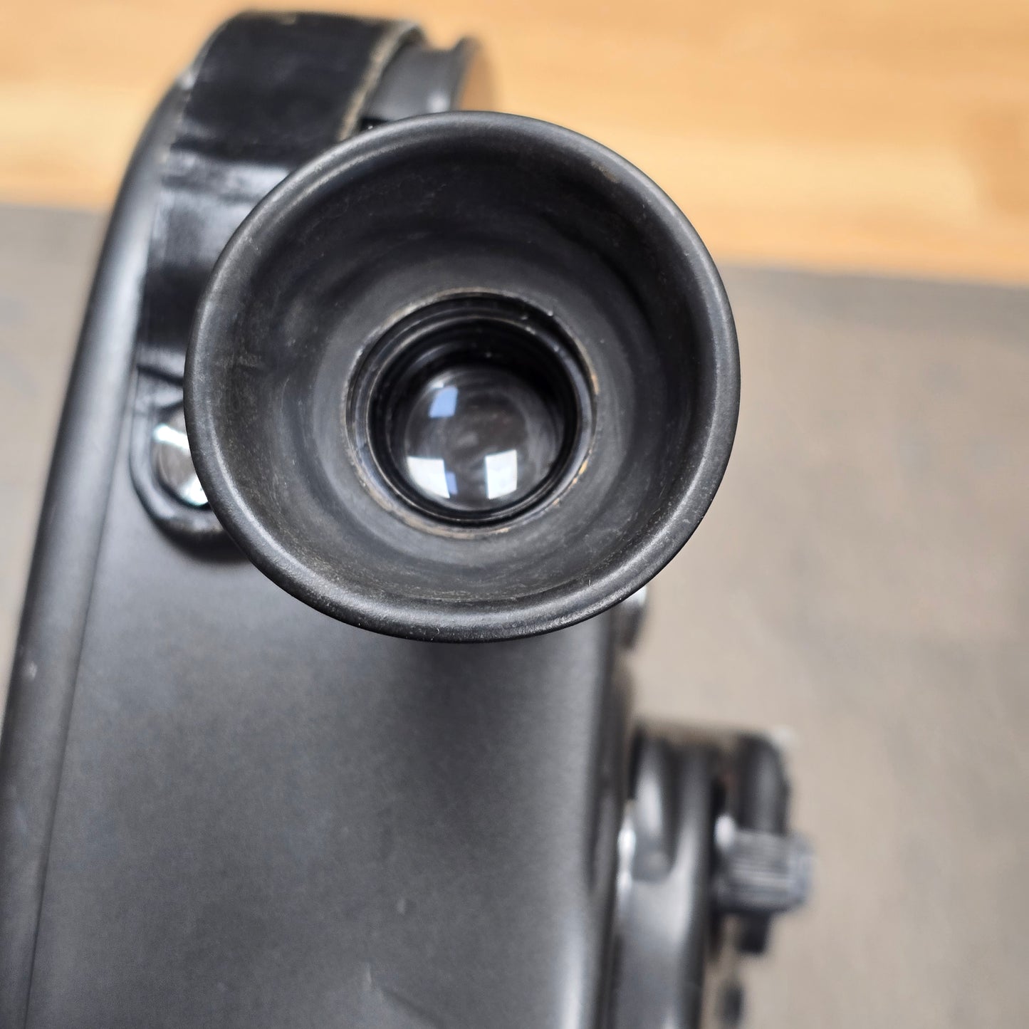 Beaulieu R-16 Rubber Eyecup with Insert Threaded Retaining Ring (Used)