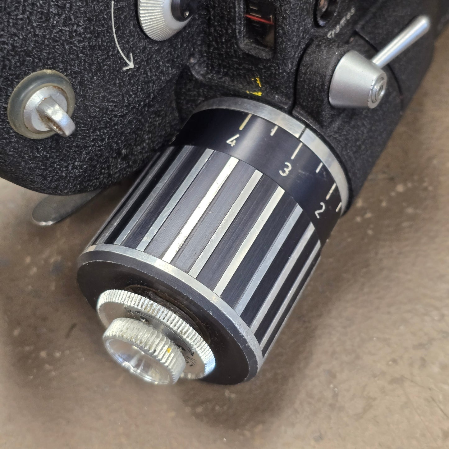 Arri S/B 16mm Camera Body S# 18778 with Variable Speed Motor S# 16244 , Battery & Charger