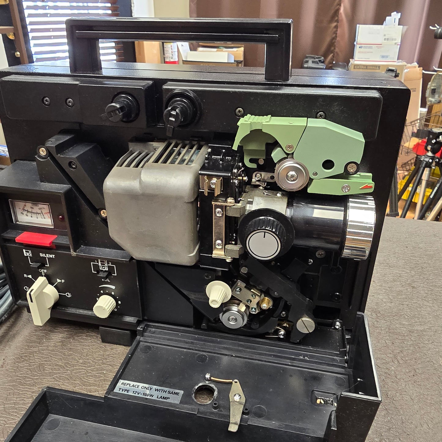 Elmo ST-600 M Super 8mm Sound Projector S# 408228