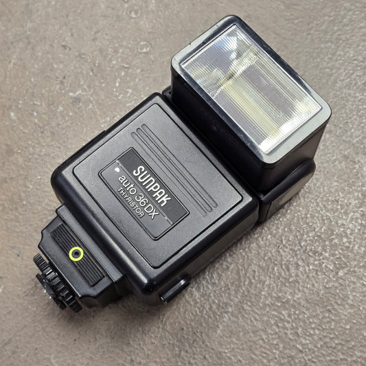 Sunpak Auto 36DX Thyristor Camera Flash S# 73007616