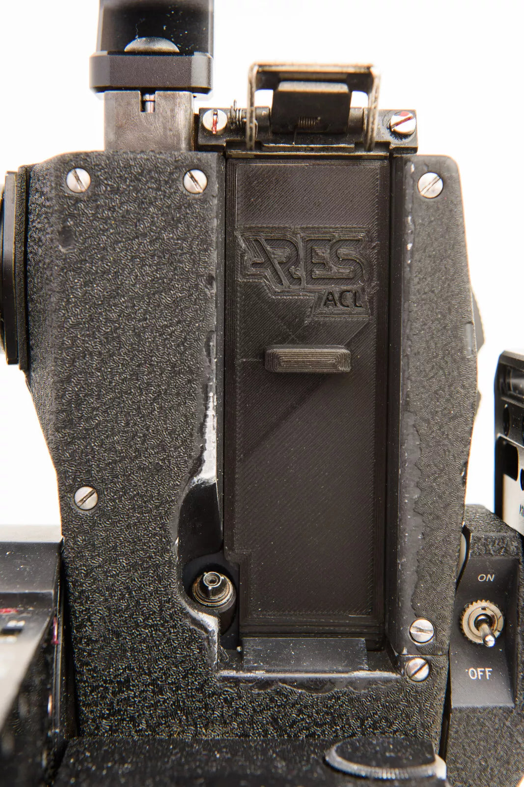 Eclair ACL Throat Cover (Ares)