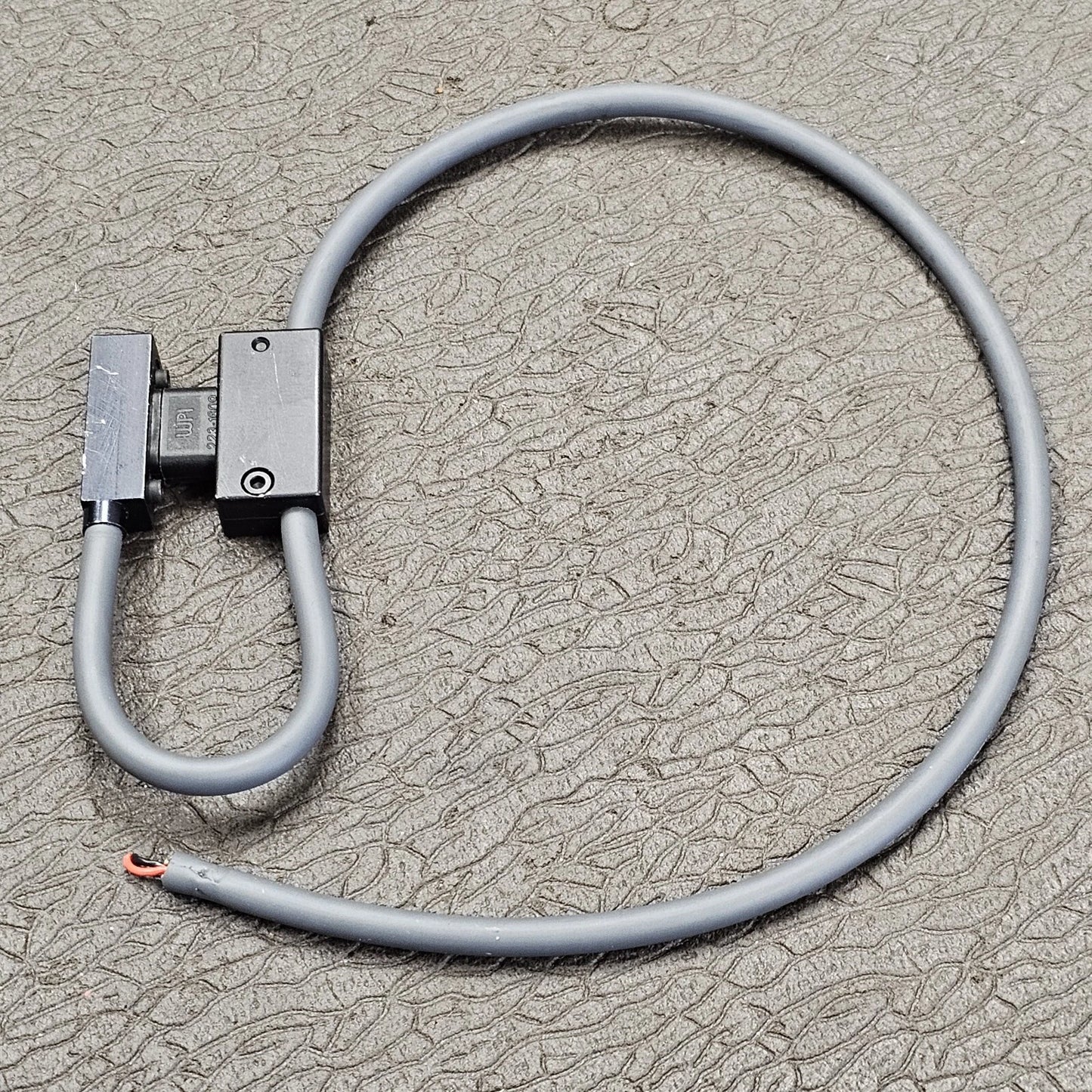 Aaton 9-Pin Amphenol Power cable w/ flying lead for Aaton LTR/XTR Cameras
