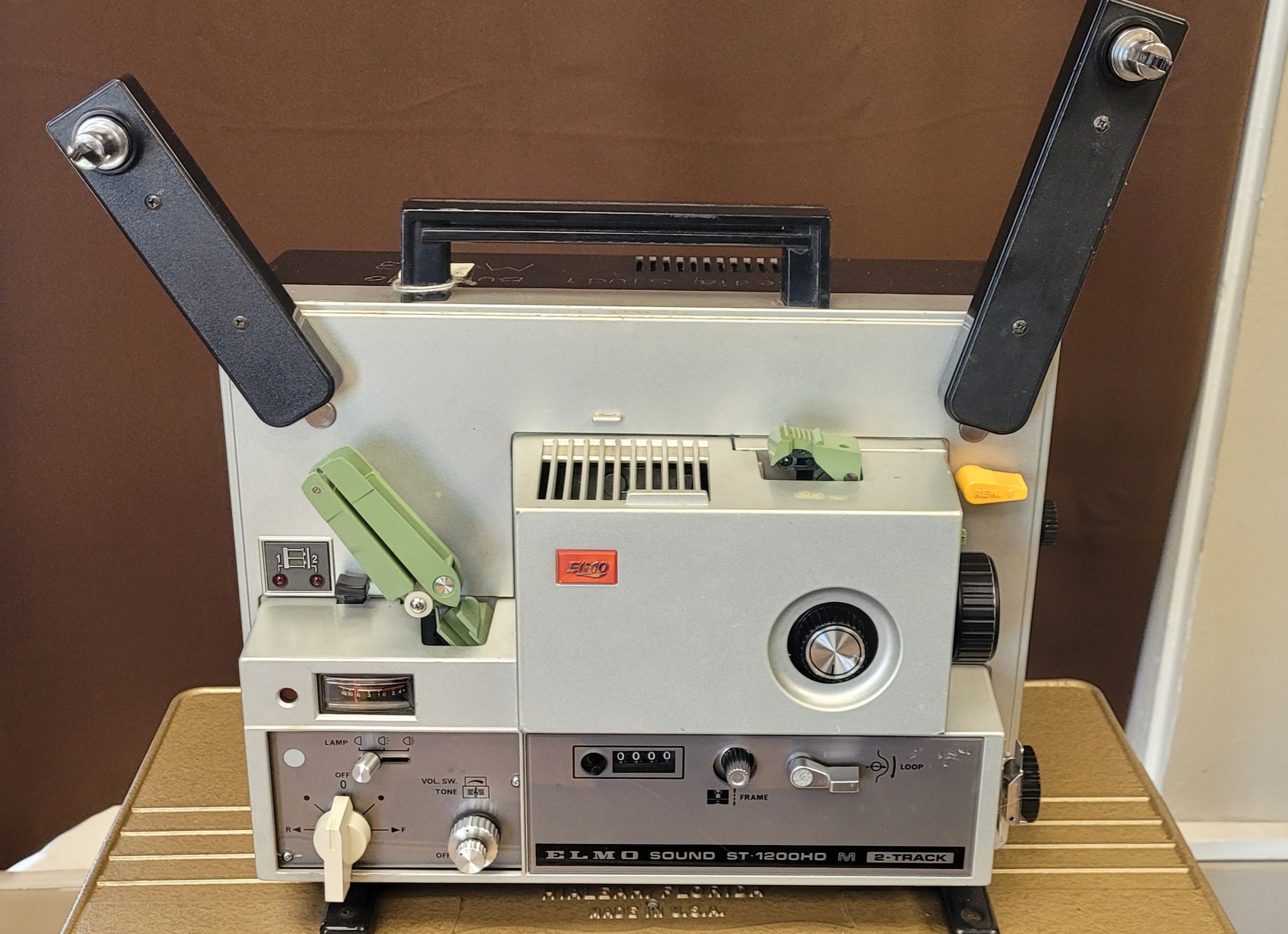 Elmo ST-1200HD M Magnetic Super 8mm Sound Projector – Du-All Camera
